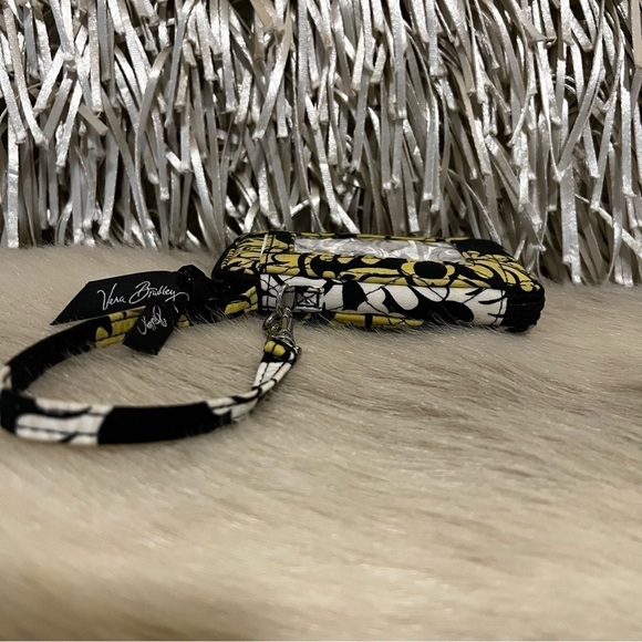 VERA BRADLEY Baroque 2010 Carry It All Wristlet Black Yellow White Lipstick Case - Picture 7 of 10
